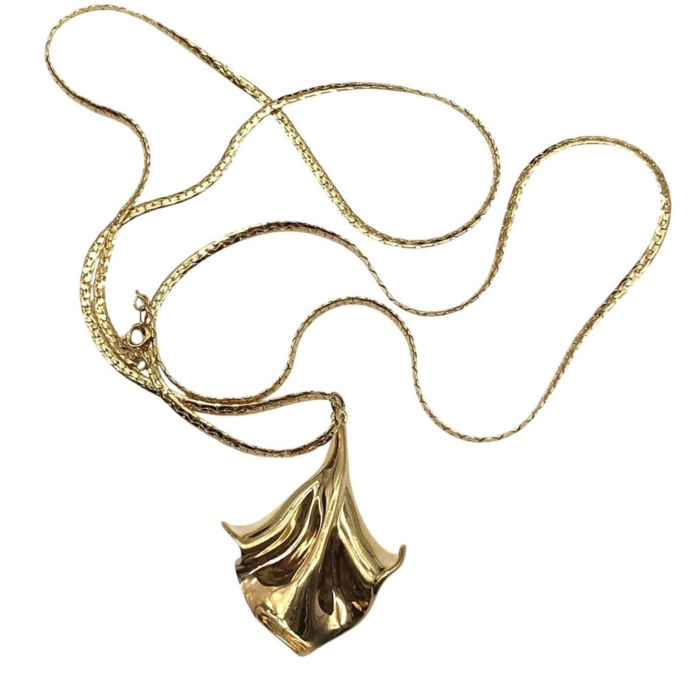 Napier Gold Tone Art Nouveau Style Pendant Necklace Vintage Long Chain 34"